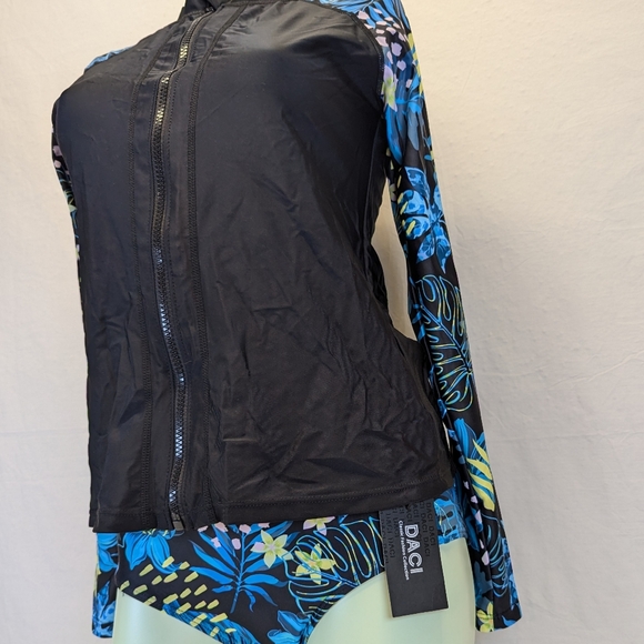 Daci Rash Guard Long-Sleeve 2 Piece Swim Set Black with Tropical Design - Picture 6 of 13